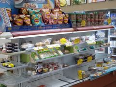 -全家便利店(上海南站站店)