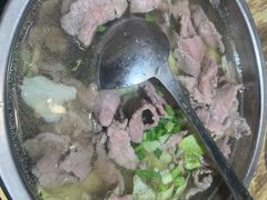 -冯烫烫跷脚牛肉·川菜小馆(武胜西街店)