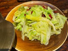 手撕圆白菜-懒人盐府人家·自贡大麻鱼(安贞店)