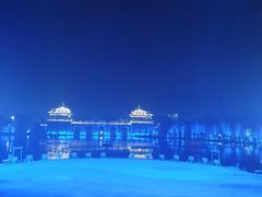 -茅山东方盐湖城景区