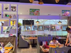 -豪客嘉族·麦尼顿西餐厅(乐福天下店)