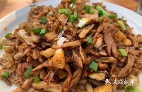 White Pepper Stir-Fried String Beans with Pork