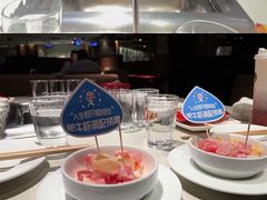 -海底捞火锅鲜切牛肉主题店(长寿路店)