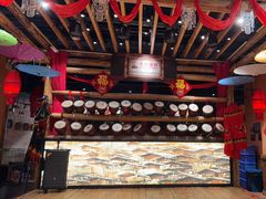 -老滇山寨•云南特色菜•地方菜•民族风情歌舞表演(金碧店)