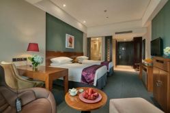 -卓玥国际月子会所(罗山路店)