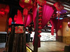 -老滇山寨•云南特色菜•地方菜•民族风情歌舞表演(金碧店)