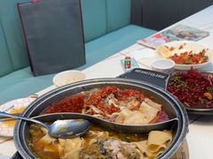 -阿瓦山寨·湘菜现炒·剁椒鱼头王(咸阳总店)