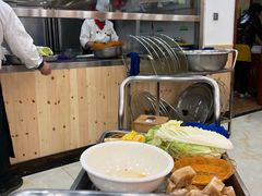 自助取餐区-屯老二农家铁锅炖·行业领军者(梅江店)