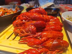 -肥肥虾庄·金牌油焖大虾(汉街SKP店)