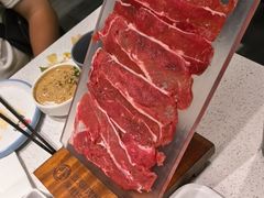 甄选鲜切牛肉-麻辣因子滩羊火锅(世和广场店)