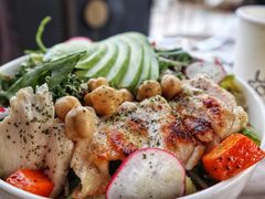 牛油果香煎鸡胸肉沙拉-农畉LONFOOD(福田星河COCOPark店)