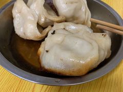 -黄阿姨锅贴大王(万航渡路店)