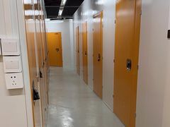 -安东易迷你仓自助寄存仓库(淞虹路店)