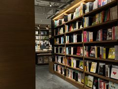 -茑屋书店(天目里店)