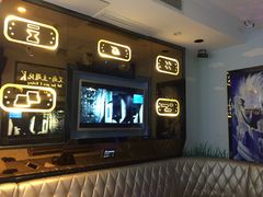 -艾尚主题式KTV(艾溪湖绿地店)