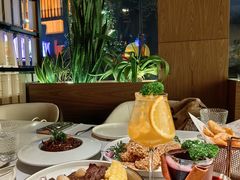 -洛缦音乐餐厅(工业展览馆万象城店)
