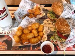 -The Habit Burger Grill 哈比特汉堡(复兴soho店)