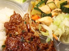 -同济大学本部学苑饮食广场