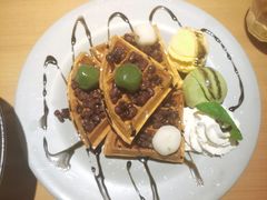 抹茶华夫-Lia Cafe Bar Restaurant松山咖啡屋
