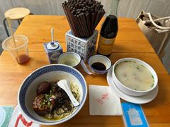 -沪西老弄堂面馆(定西路店)