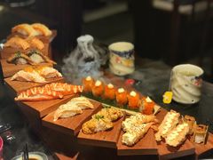 极品三文鱼寿司盛宴-古田居·特色寿司料理(星之岛旗舰店)