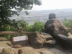 -灵岩山风景区