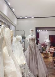 -Flora婚纱礼服定制租赁店