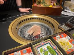 -山川小町·极番烧肉(新地假日广场店)