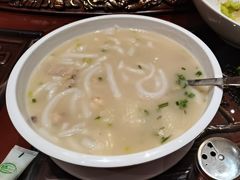 -鹏城人家海鲜酒家·23年老字号(较场尾店)