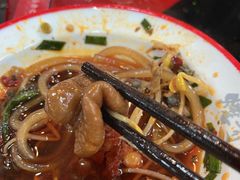 -烧哥美蛙肥肠鱼火锅·十五年社区店