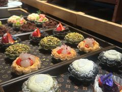 -雍容荟帝王蟹活龙虾展台自助(IFS黑金店)
