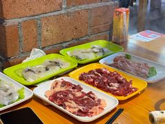 -养牛邓·潮汕牛肉海鲜自助火锅(广州店)