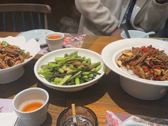 -黄泥岗·地道湖北菜(奥特莱斯店)