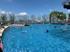 -上海滴水湖皇冠假日酒店