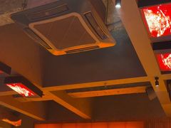 -何师烧烤Pro ·江湖川菜·小龙虾·精酿(太古里旗舰店)