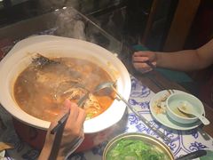 -卢大鲜鱼头捞饭(美利广场店)