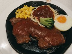 -汤姆家的牛排意面披萨(新城市广场店)