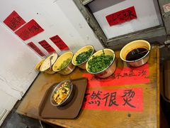 -柳州肥姨妈大骨螺蛳粉(万达中心店)