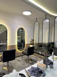 -猫小姐美发美甲造型店