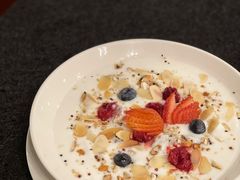 -WOLFGANG PUCK KITCHEN & BAR(迪士尼小镇店)