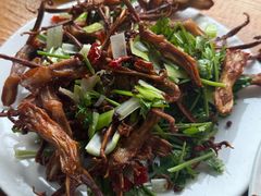 -超越海鲜屋(飞龙物业店)