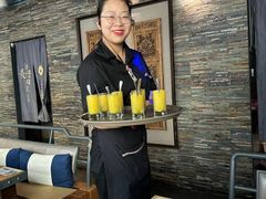 -湊湊火锅·茶憩(南京东路悦荟店)