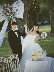 -玫瑰星座婚纱摄影轻奢定制(双井店)