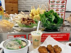 -百品聚旋转火锅(万德庄店)