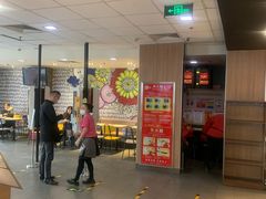 -麦当劳(欢乐谷店)