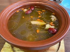 -有红鸡毛店·川菜(建设路店)