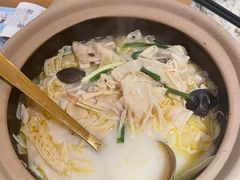 -蜜桃餐厅·伴山(海岸城店)
