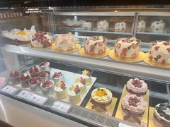 -花花卷卷·鲜食蛋糕(静安久光百货店)