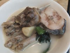 -陈大锅·岳阳鱼馆·地道岳阳菜(美食街店)