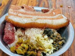 -梁阿婆廿年老牌扣肉糯米饭